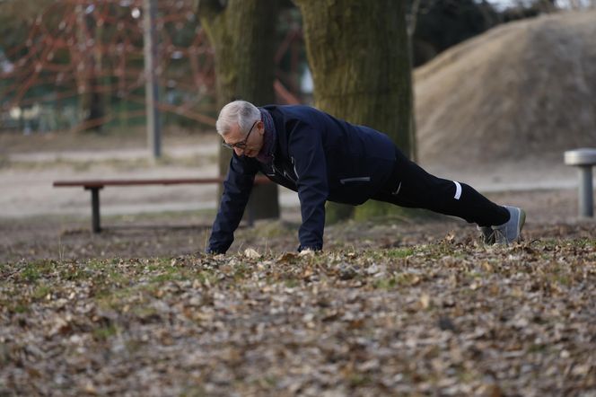 Senator Kwiatkowski jak guma