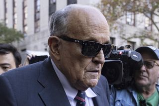 Rudy Giuliani miał oddać mieszkanie, opróżnił je z kosztowności