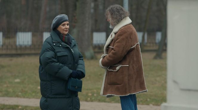 Barwy szczęścia odc. 3201. Józefina Rawicz (Elżbieta Jarosik), nowy właściciel dworku (Jan Korwin Kochanowski)