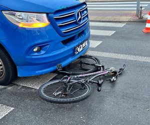  8-latek na rowerze wpadł pod autobus. Dramatyczna akcja ratunkowa w Ożarowie