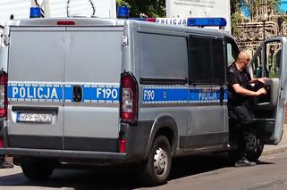 Łódź: Amunicja, niebezpieczne przedmioty i narkotyki. To efekt policyjnej kontroli aut z pseudokibicami