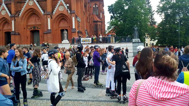 Nightskating przejedzie przez Białystok. Są jednak wytyczne sanitarne i limity