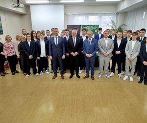 Skorzysta miasto, uczniowie i nauczyciele. Siedlecka „Samochodówka” podpisała umowę patronacką z Politechniką Warszawską