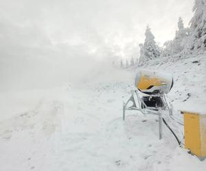 Beskidy się zabieliły. Na szlakach są trudne warunki