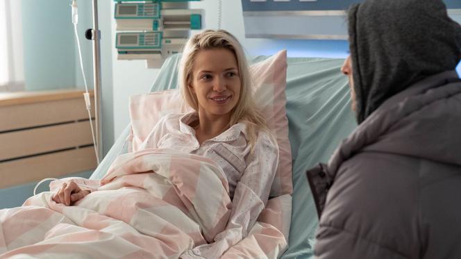 Na dobre i na złe, odcinek 738: Julka uprzedzi kochankę Marcina jakim draniem jest Molenda