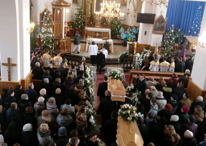 Pogrzeb Dominiki i Anny - Tryńcza
