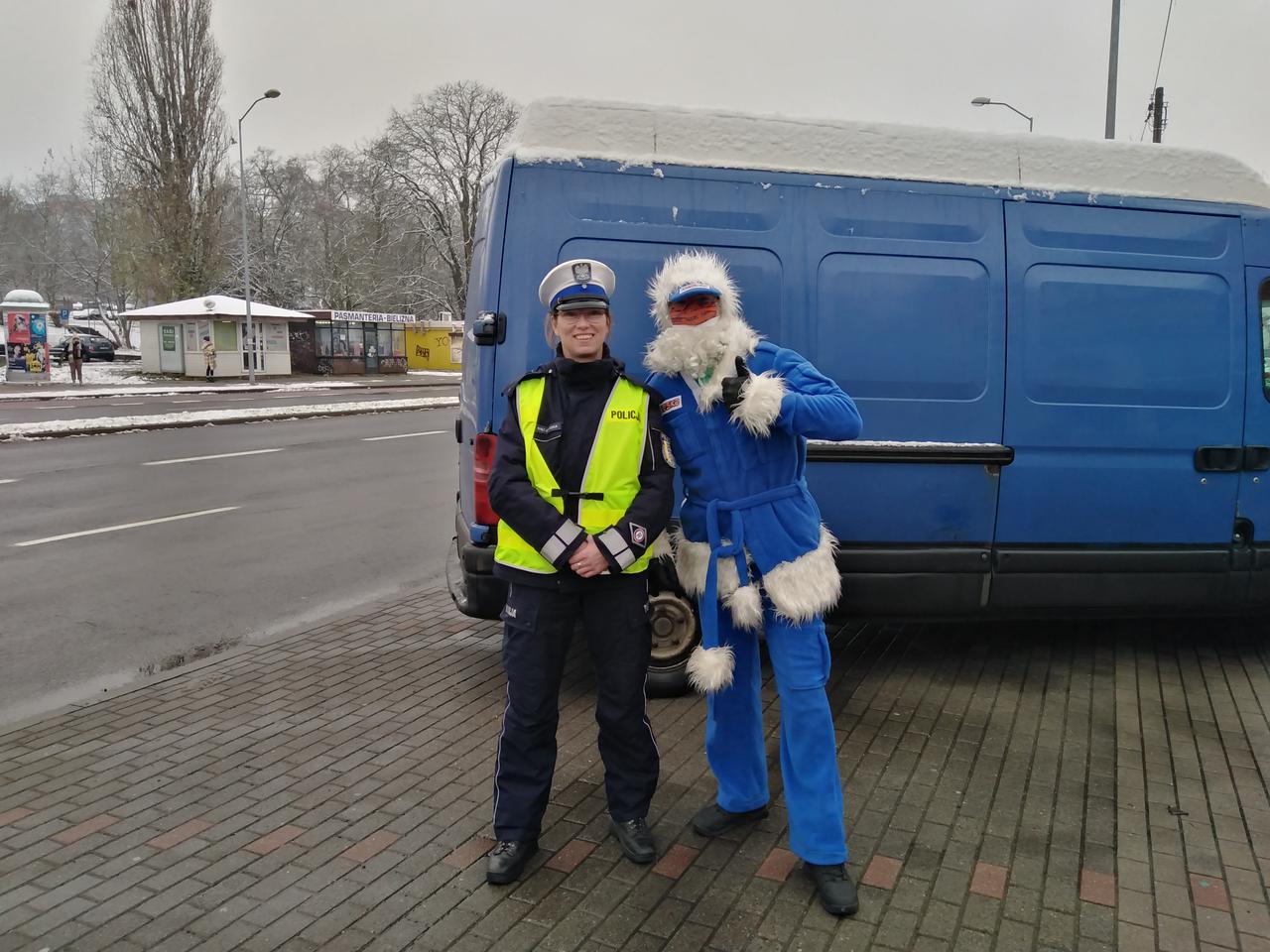 Kolejne prezenty rozdane! Polikołaj odwiedził Zieloną Górę