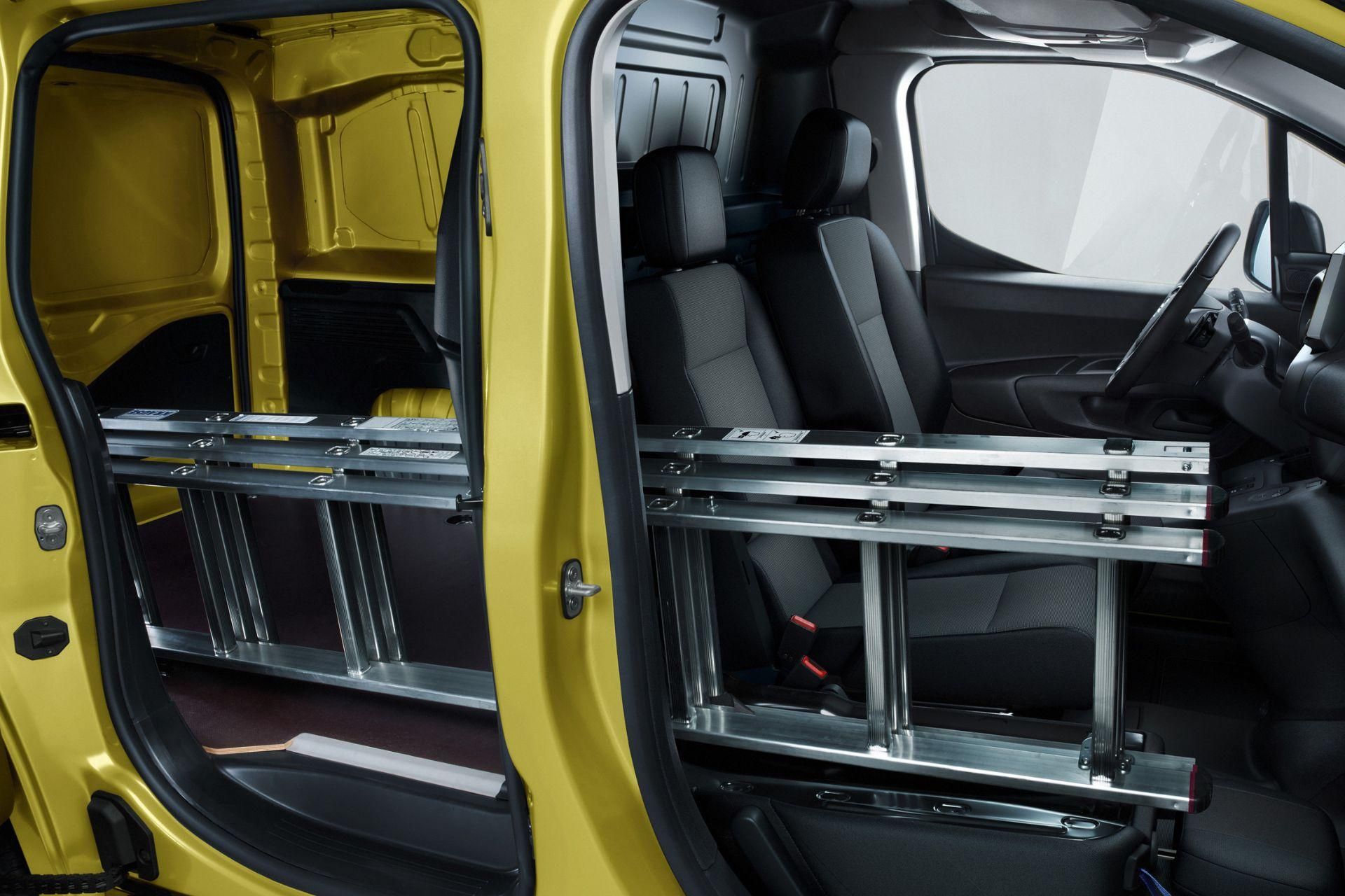 Combo, Vivaro, Movano – innowacyjne wersje aut dostawczych od Opla