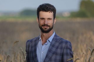 Roland z Rolnik szuka żony 12 poszukuje wyjątkowej kobiety. Przystojny rolnik był już zaręczony!