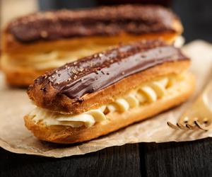 Waniliowe eklerki z kremem - prosty przepis na deser