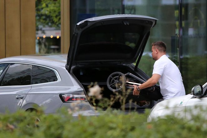 Marcin Hakiel z Dominiką  Serocką w studiu tatuaży