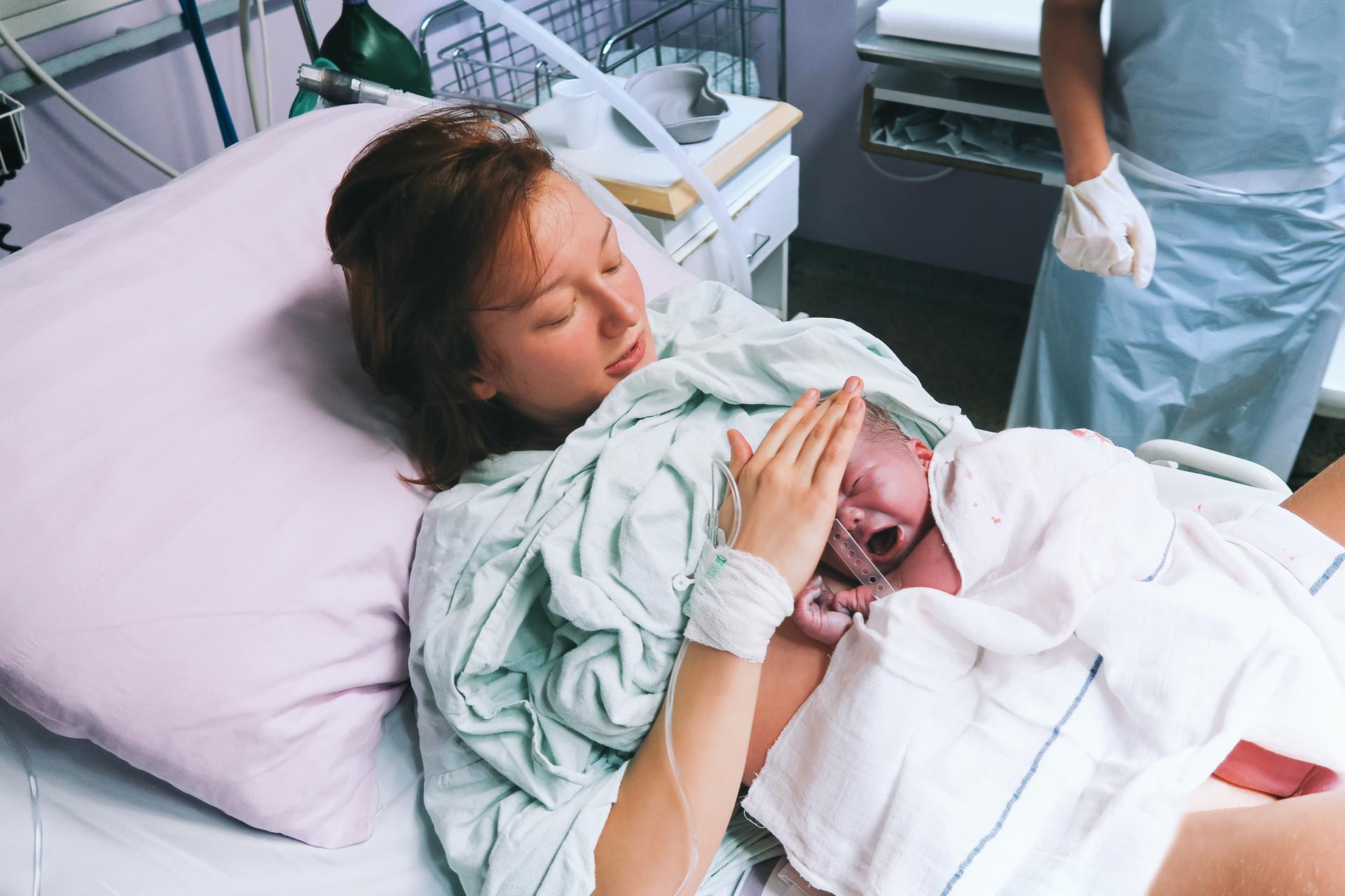 Kleszcze i próżniociąg kiedy są konieczne w czasie porodu Mjakmama pl