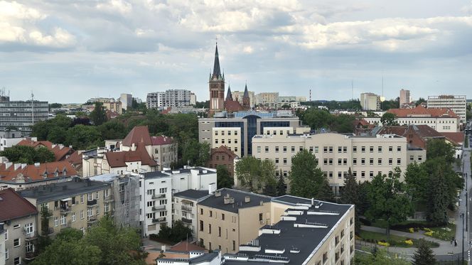 Olsztyn z lotu ptaka. Tak wygląda miasto z wieży ratuszowej