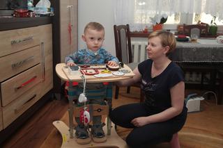 2-letni Szymek wymaga kosztownej rehabilitacji. Pomóc może każdy