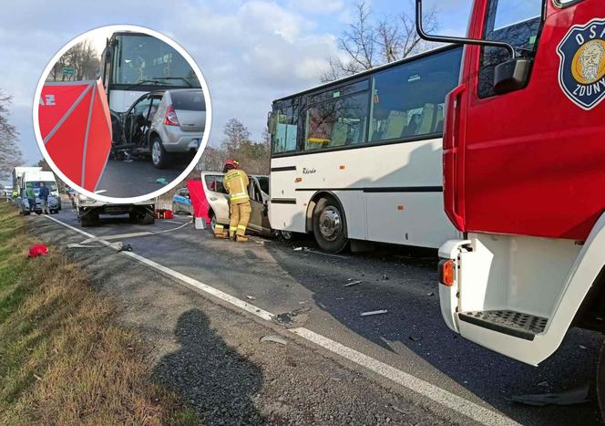 Dacia wjechała pod autobus z Milicza do Krotoszyna 