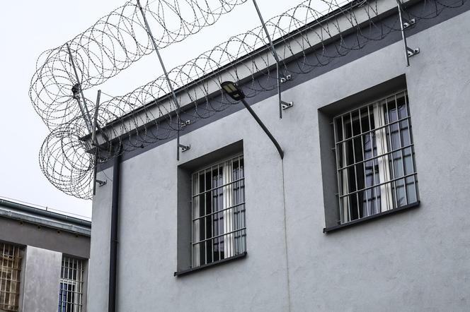 Poznań: Więzień wyskoczył przez okno szpitala! Trwa obława na uciekiniera