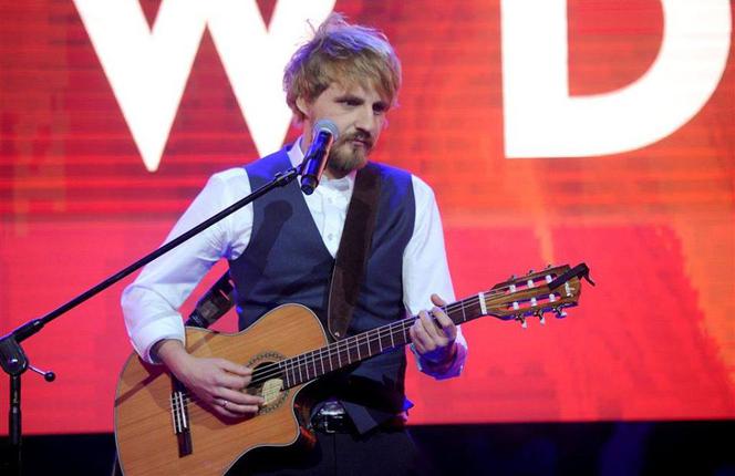 O mnie się nie martw 2 sezon. Krzysiek nagrał płytę i rusza na koncerty. Paweł Domagała robi muzyczną karierę