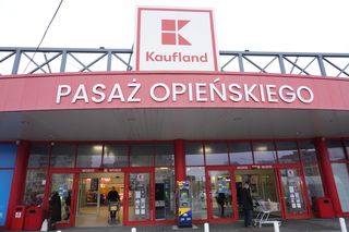 Mieszkańcy osiedla Batorego walczą o Pasaż Opieńskiego
