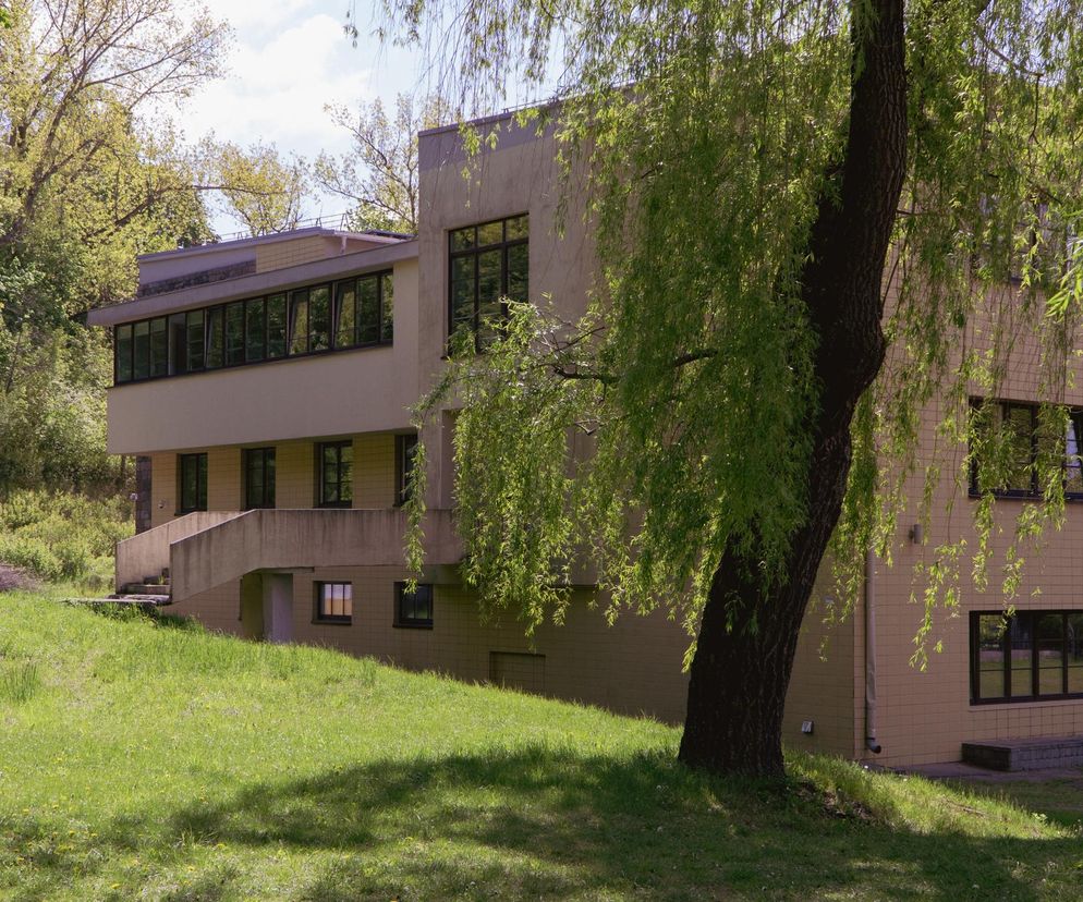 Zapomniany projekt Romualda Gutta wciąż stoi w Wilnie i ma się świetnie