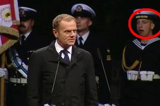 Premier TUSK PRZEMAWIA na Westerplatte, a ŻOŁNIERZ ZIEWA - wideo YOUTUBE, ZDJĘCIA