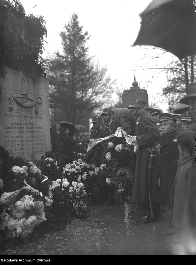 Dzień Wszystkich Świętych w Krakowie w latach 1925-1935