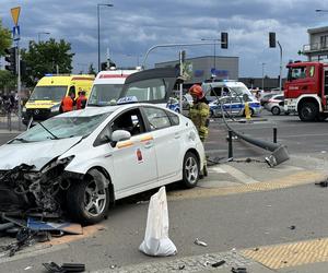 Przeleciał kilkadziesiąt metrów. W stanie krytycznym trafił do szpitala. Przerażające okoliczności potrącenia na Targówku