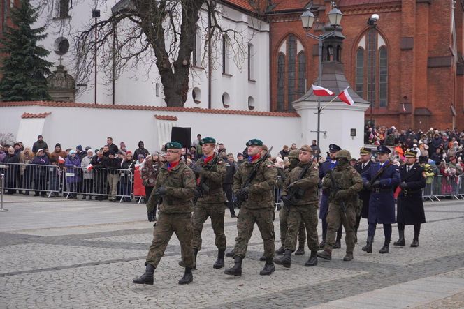 Tak białostoczanie uczcili Narodowe Święto Niepodległości 2024 w Białymstoku [ZDJĘCIA]