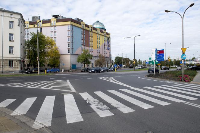 Cztery firmy chcą wybudować nową sygnalizację na Raszyńskiej