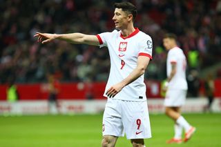 Robert Lewandowski zrezygnował z gry w reprezentacji! Burza po decyzji Probierza