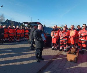 Pogrzeb ratownika medycznego zabitego w Siedlcach. Bliscy żegnają pana Cezarego