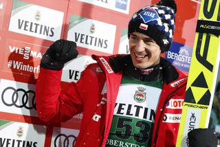 Kamil Stoch w Obertsdorfie celebruje zwycięstwo z żoną Ewą!