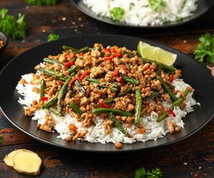 Aromatyczna i prosta w przygotowaniu. Mielona wołowina z czosnkiem i imbirem podbija serca