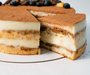 Sernik gotowany. Obłędny deser nie tylko na Wielkanoc