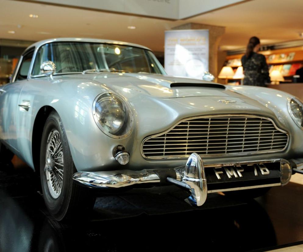 Aston Martin James Bond