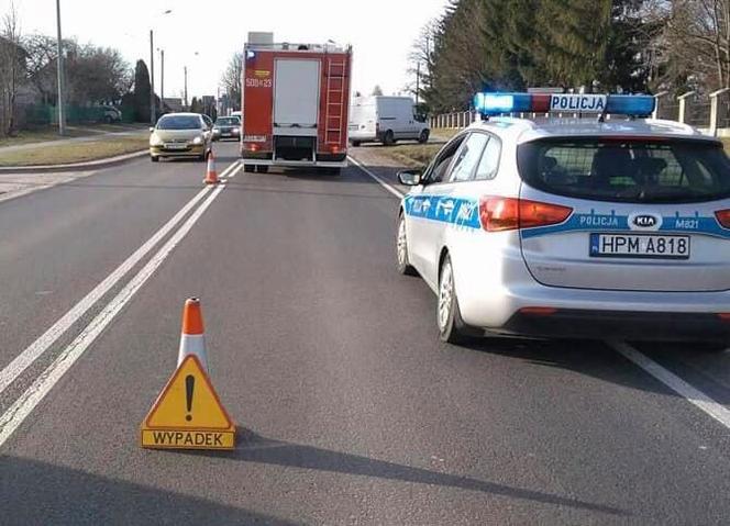 Trudne warunki na drogach w Podlaskiem. Śnieg i lód utrudniają jazdę [ZDJĘCIA]