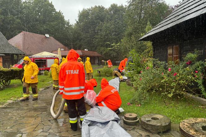 Pogotowie przeciwpowodziowe w powiecie pszczyńskim. Ponad 250 zgłoszeń, przekroczone stany rzek