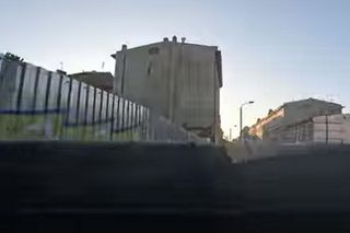 Strzelanina w Bydgoszczy, mężczyzna z raną brzucha. Policjanci weszli do sprawcy o 6.15! Jest NAGRANIE