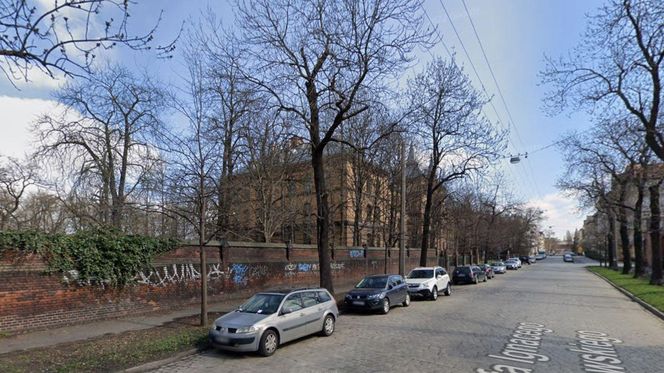 Najstraszniejszy budynek we Wrocławiu według AI