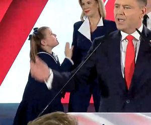 Karol Nawrocki z rodziną. Jego córka skradła show na wieczorze wyborczym