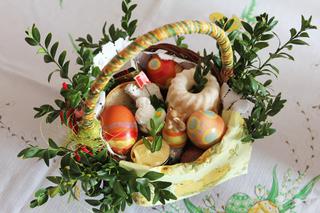 Święcenie pokarmów na Wielkanoc 2022 - kiedy? Co symbolizuje? 