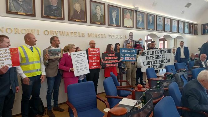 Protestowali przeciwko utworzeniu Centrum Integracji Cudzoziemców w Toruniu