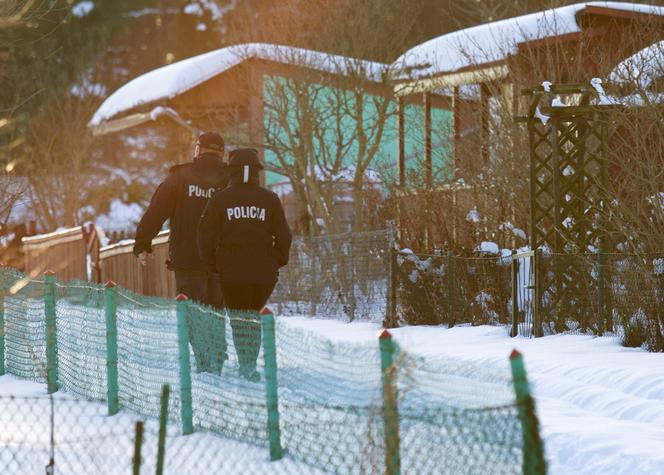 Zamiast patrolować ucie pilnują działek VIP-ów