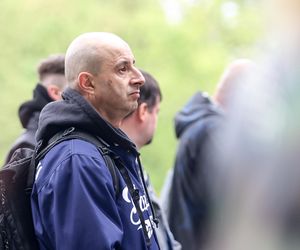 Tłumy na pogrzebie legendy polskiego rapu. Pożegnaliśmy Jokę z Kalibra 44