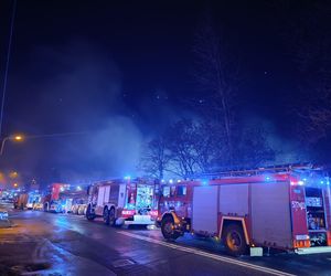 Pożar hali chińskiego marketu w Rudzie Śląskiej