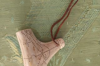 Rutualna solniczka Sylwii stworzona z rogu 