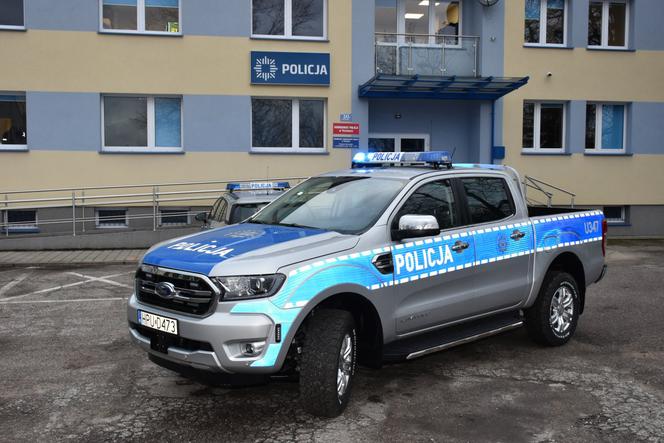 Policjanci z Trzcianki otrzymali nowy radiowóz