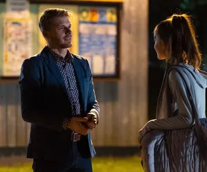 Na dobre i na złe, odcinek 856: Agata zniszczy romans Begera i Oliwii?! Była narzeczona Maksa przeszkodzi w najgorętszym momencie – ZDJĘCIA