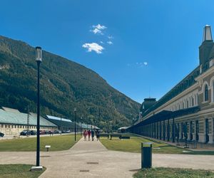  Canfranc Estación, Hiszpania. Dawny dworzec kolejowy zamienił się w luksusowy hotel