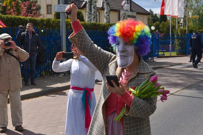 Happening pt. "Na drugi koniec tęczy z Ojcem Tadeuszem. Chryja 2"