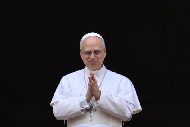 Leon XIV podczas modlitwy Regina Caeli zaapelował o modlitwę o powołania i odwagę dla młodych ludzi